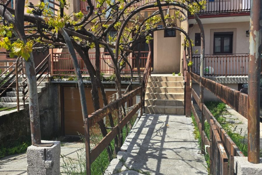 House for Sale in Cetinje – ul.18. Jula