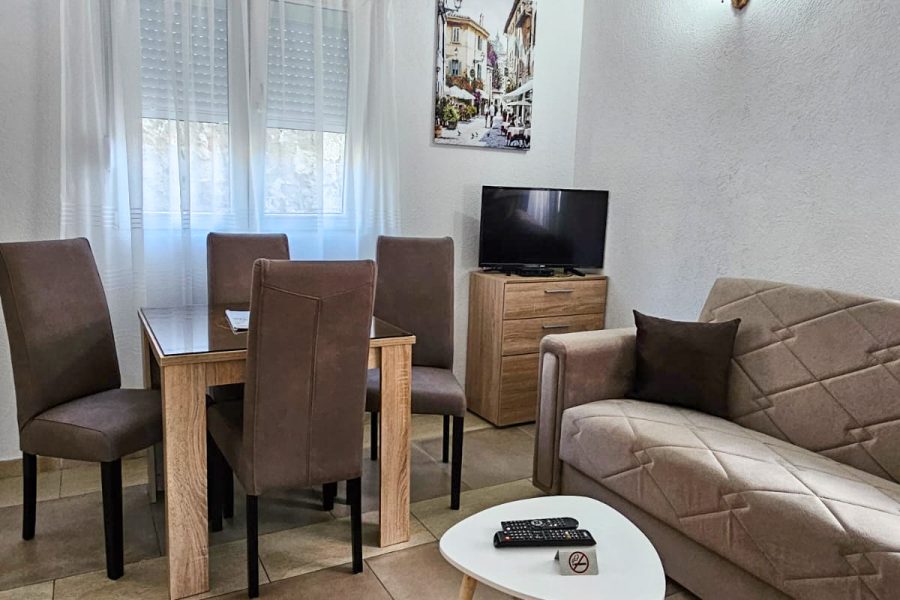 “El Mare” Studio Apartment – just 3 min from Airport Tivat