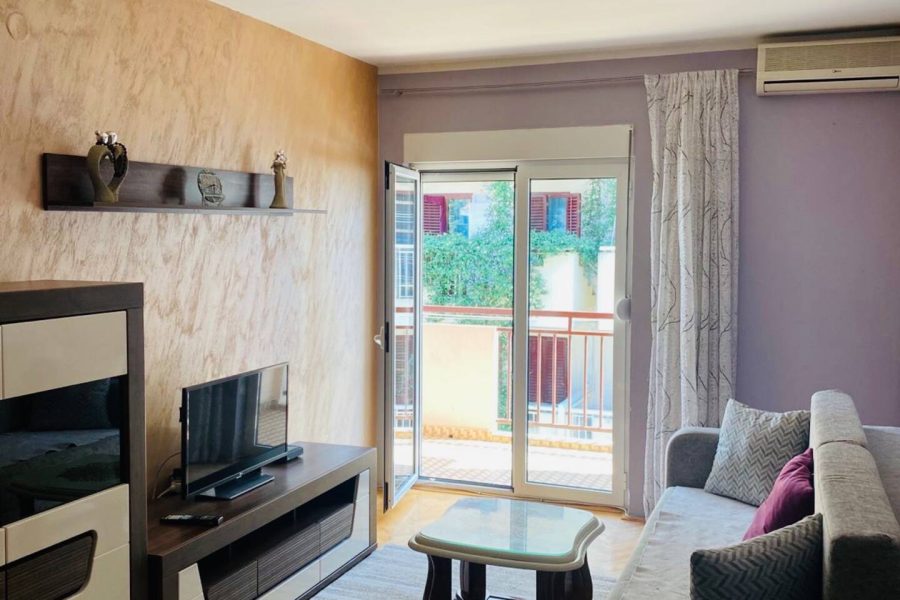 One bedroom Apartment Viktor – Central Comfort Just Minutes from the Beach