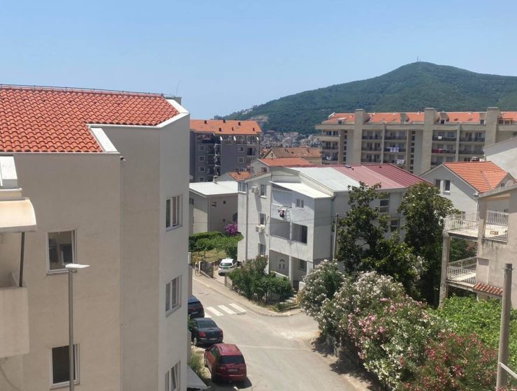Three bedroom Apartment W – Comfortable Stay Above Budva