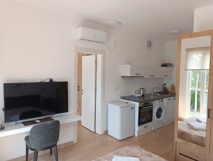 Blue Haven Kavač Condo for 2